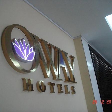 Oway Grand Hotel Mandalay Exteriör bild