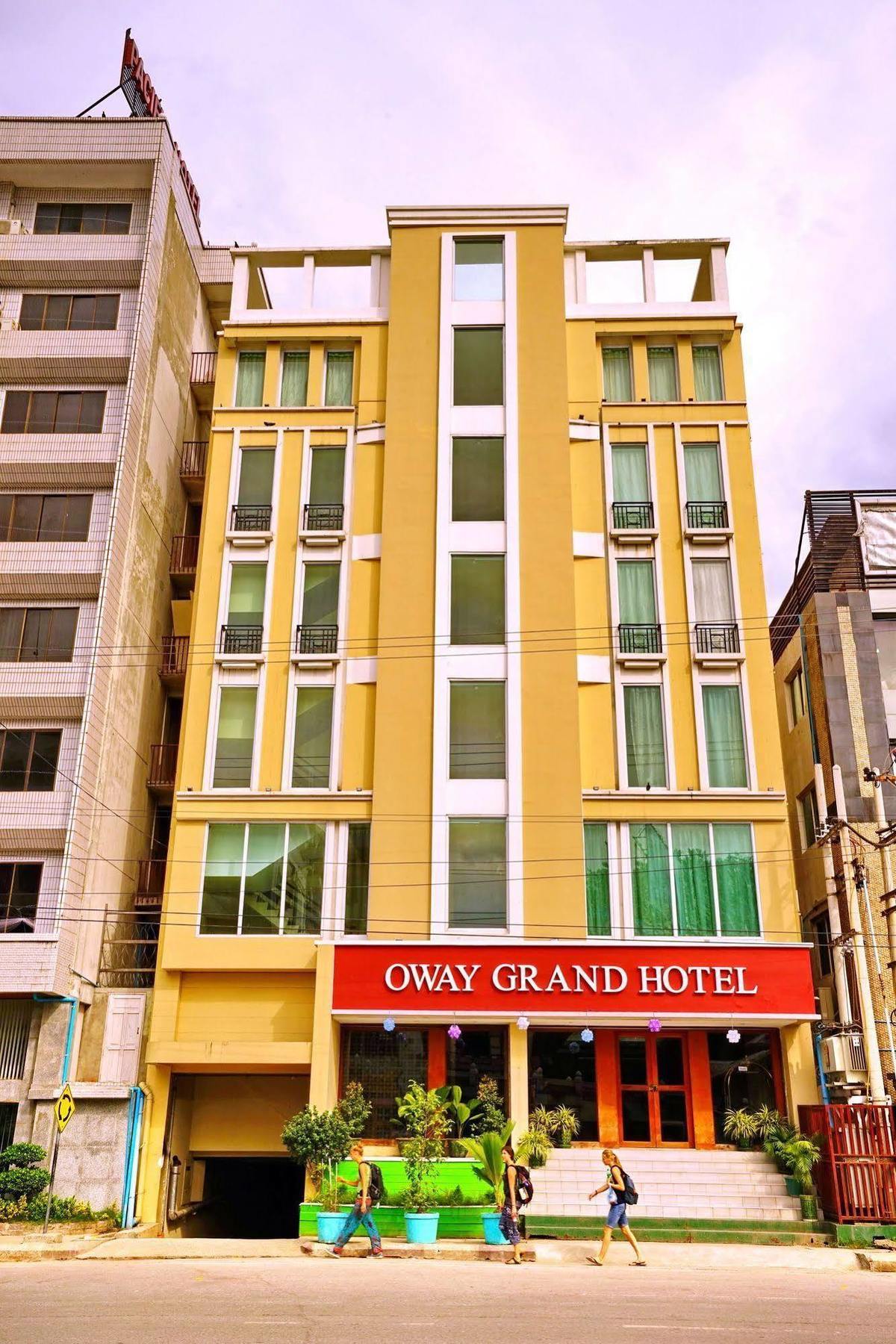 Oway Grand Hotel Mandalay Exteriör bild