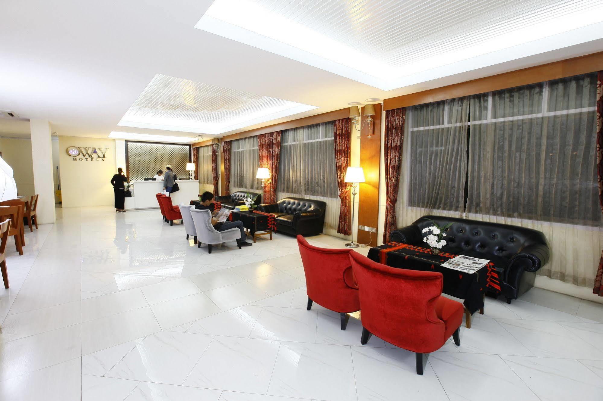 Oway Grand Hotel Mandalay Exteriör bild